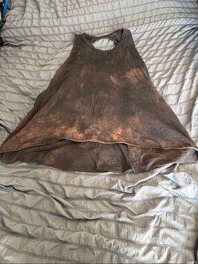 Tie-Dye Flowing Tank Top in Brown and Rust